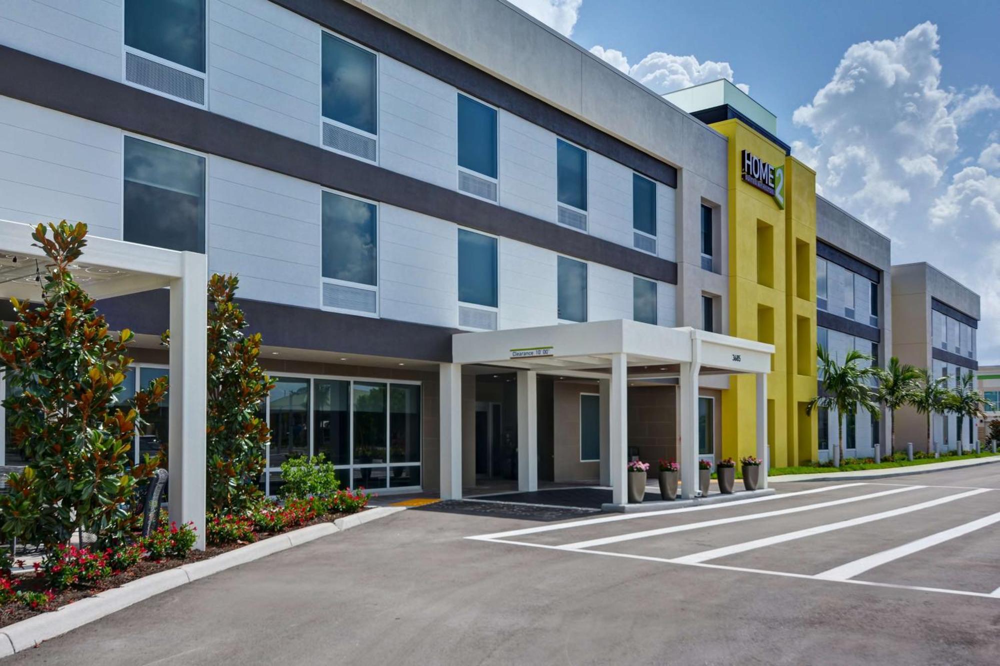 Home2 Suites By Hilton Naples I-75 Pine Ridge Road Exterior photo