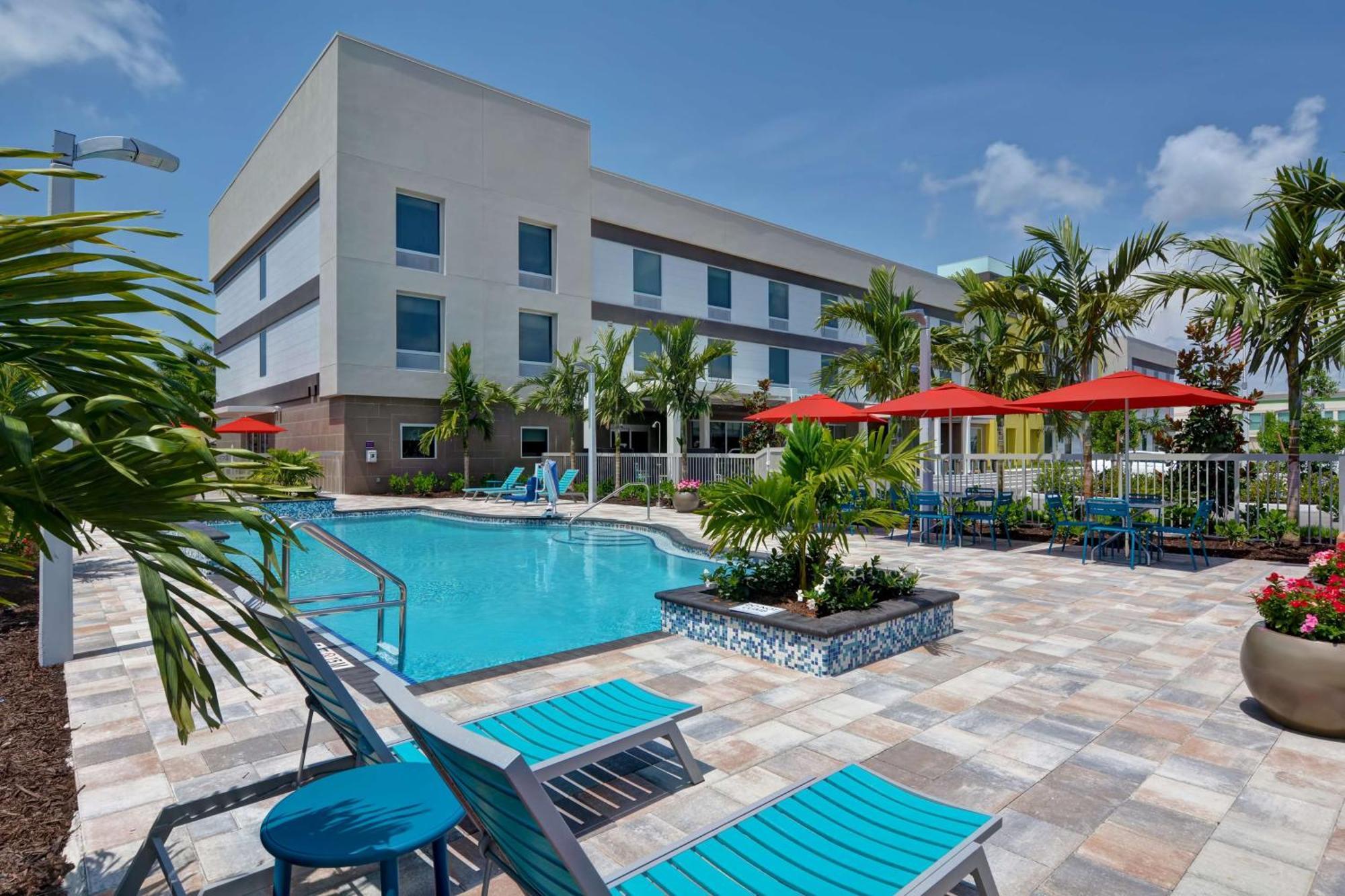 Home2 Suites By Hilton Naples I-75 Pine Ridge Road Exterior photo